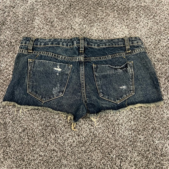 Mossimo Jean shorts - Picture 2 of 3